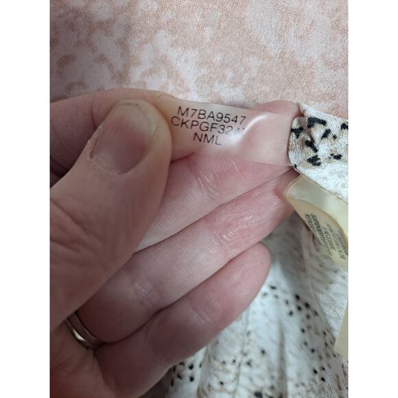 Calvin Klein Women's Ombré Snake Print Button-Front Long Sleeve‎ Top - Picture 8 of 8